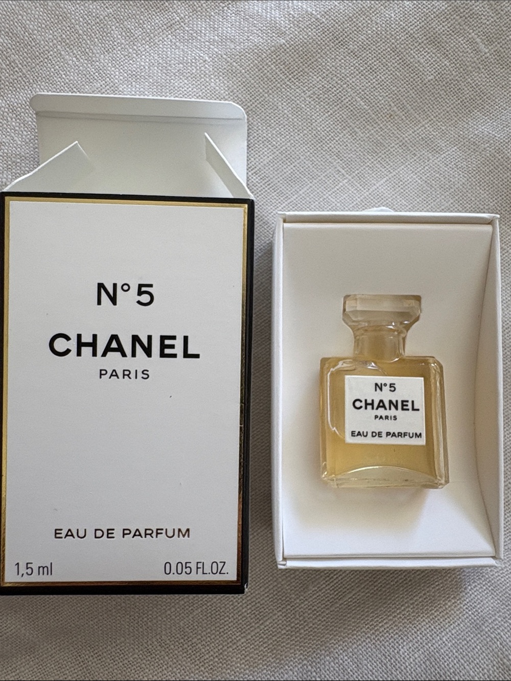 CHANEL N°5 Mini bottle sample - with box